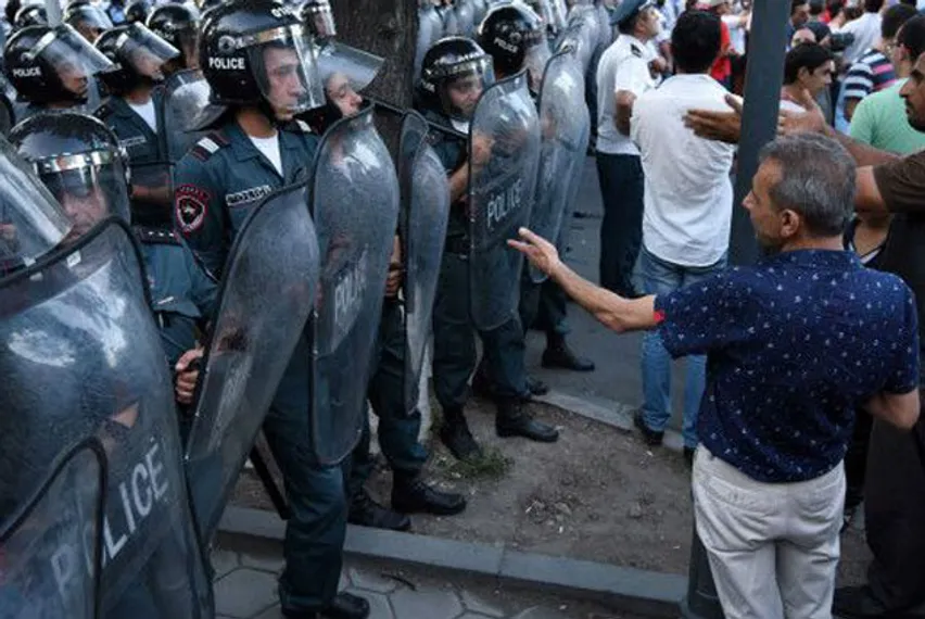 Капитал - Власти Армении отказались выполнить требования протестующих