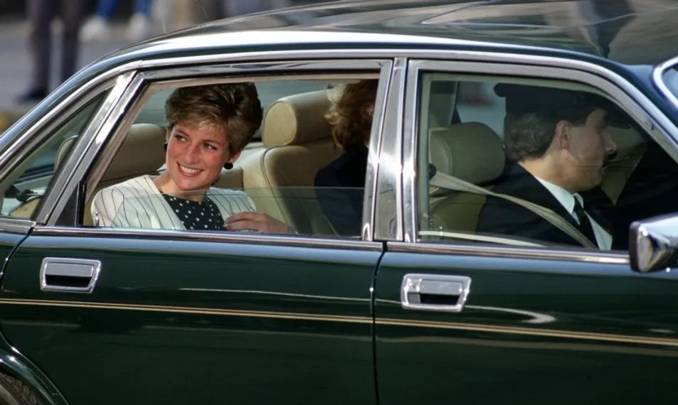 Капитал - Автомобили королевской семьи уйдут с молотка