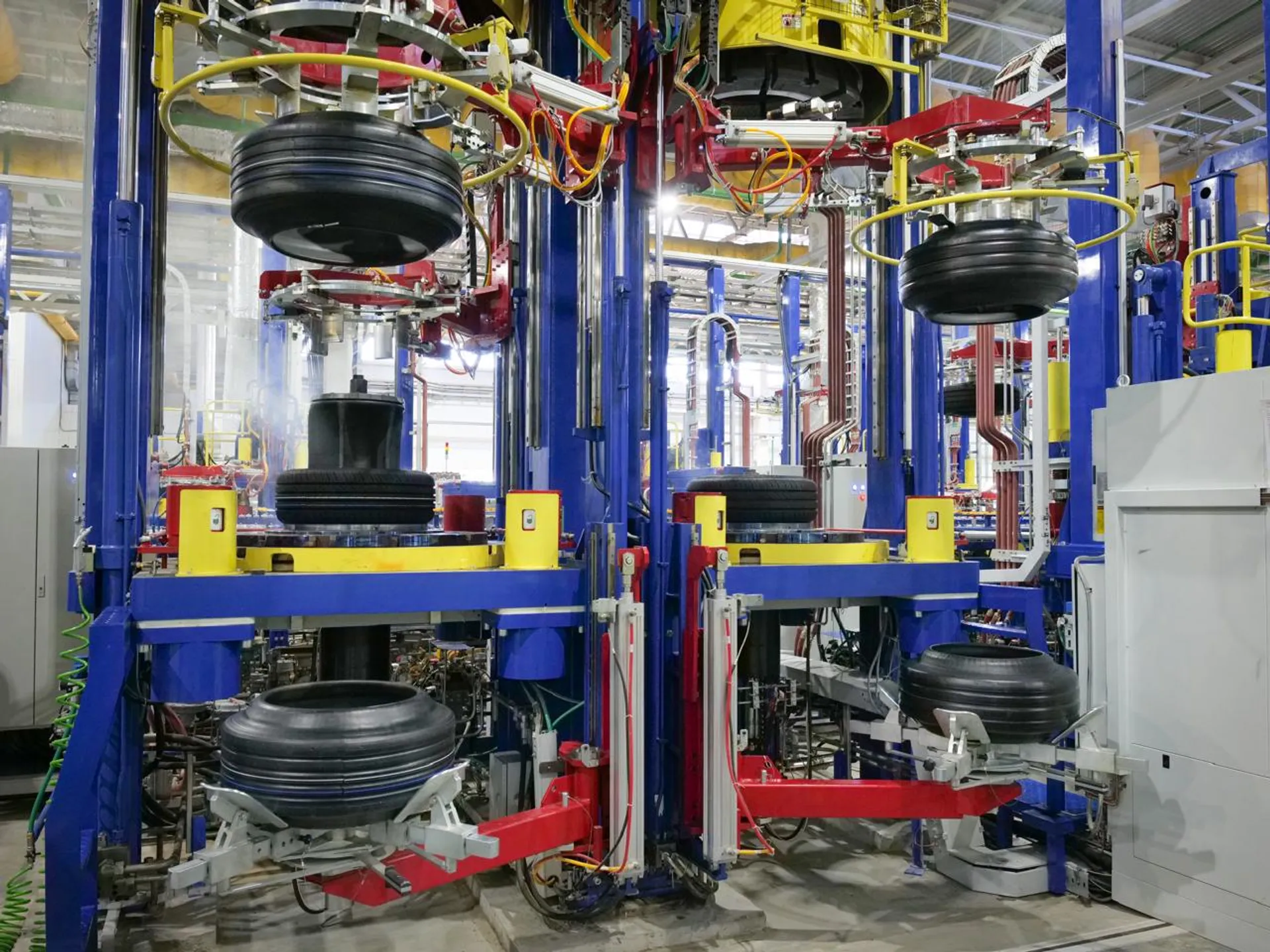 Капитал - В Сарани выпускаются шины под брендом Attar