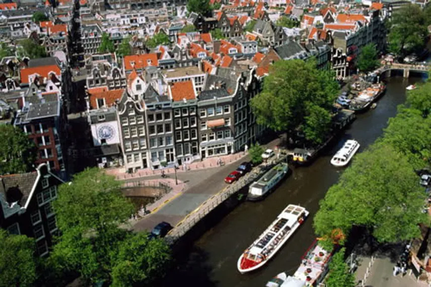 Капитал - В Нидерландах за 852 млн купят здание для посольства РК