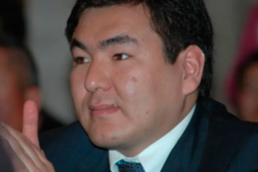 Капитал - Кыргызстан просит выдать РФ сына экс-президента Айдара Акаева