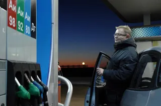 Капитал - КазМунайГаз перестанет реализовывать бензин Аи-80