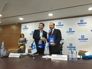 Капитал - АО «Цеснабанк» выпустило карты с автографом Геннадия Головкина