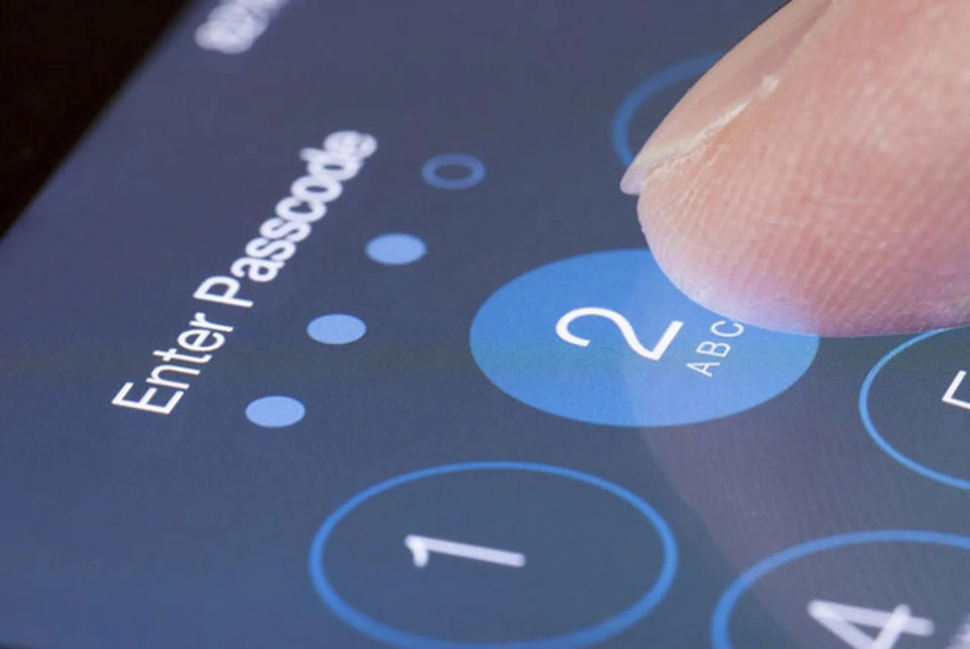 Капитал - Apple помогала ФБР вскрыть более 70 iPhone с 2008 года