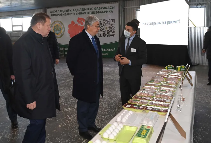 Капитал - Глава государства посетил птицефабрику Жас-Канат 2006