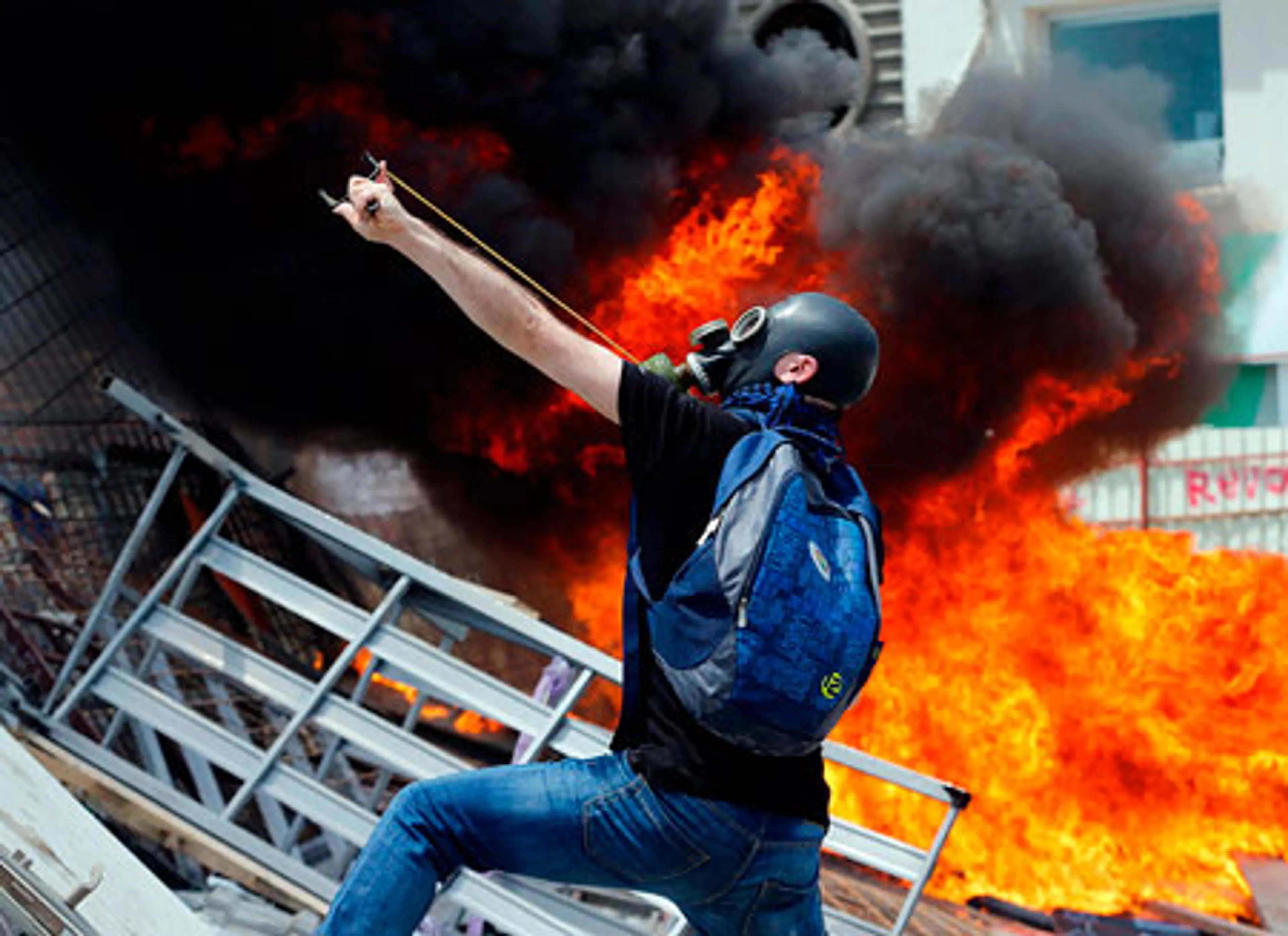 Капитал - Турцию лихорадит от ночных беспорядков