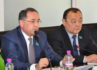 Капитал - Сенаторы РК ознакомились с фондом проблемных кредитов