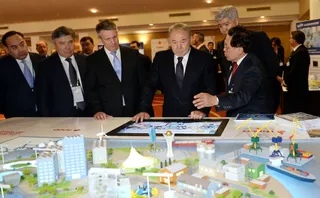 Капитал - Назарбаев пригласил премьер-министра Японии посетить РК