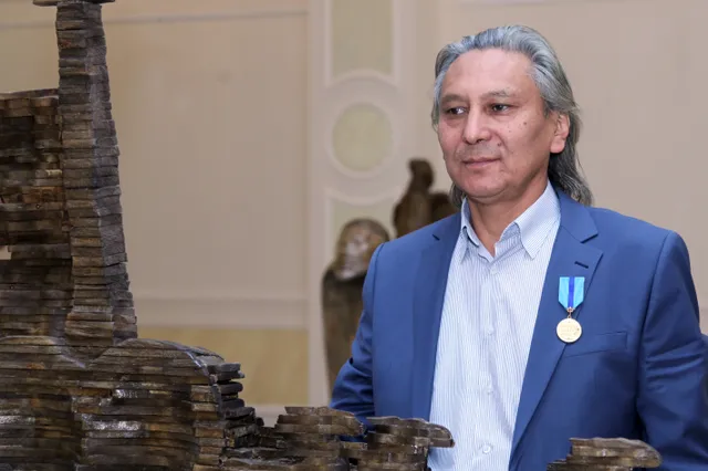 В Астане открылась выставка скульптора Шокана Толеша