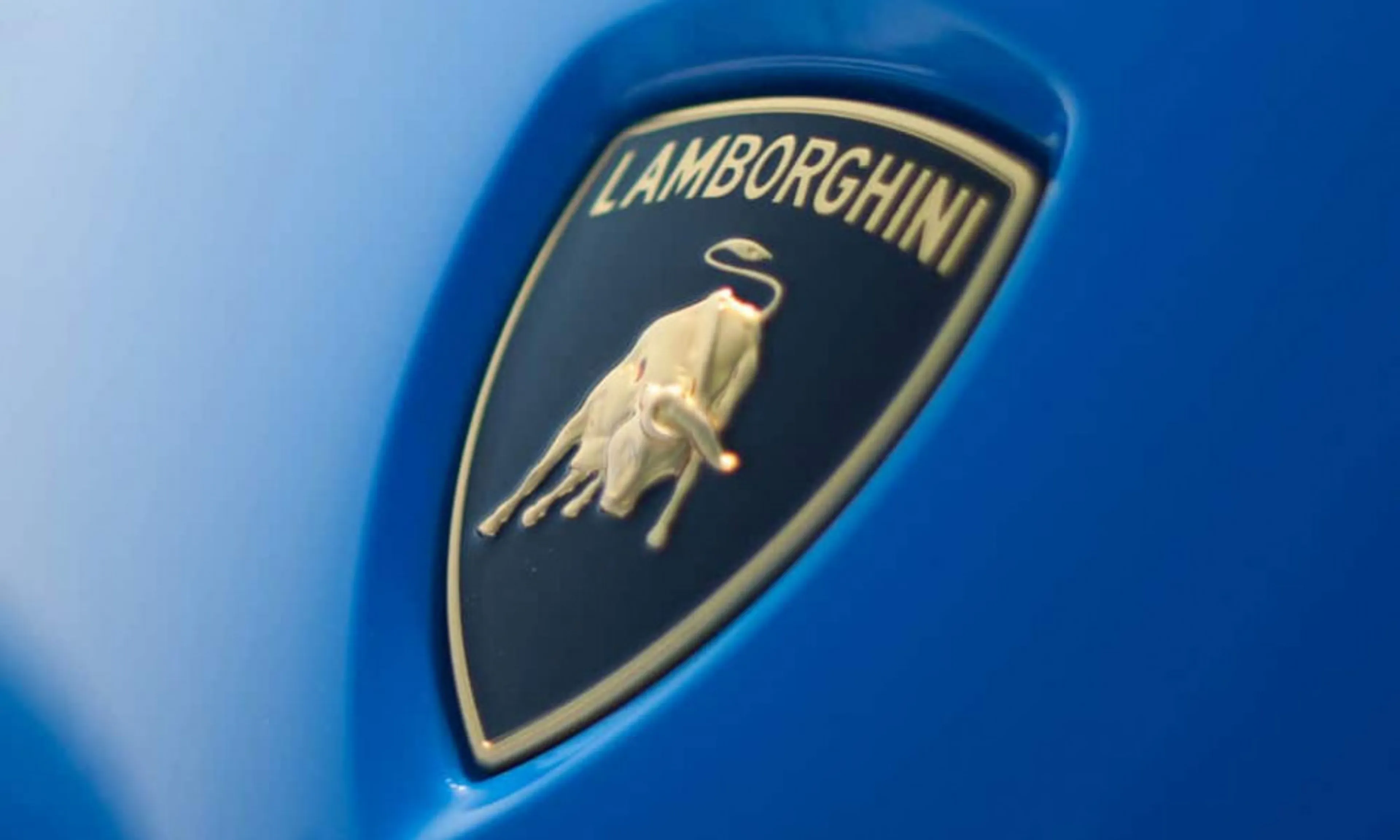 Капитал - Lamborghini начнет переход на электрокары и гибриды в 2023 году