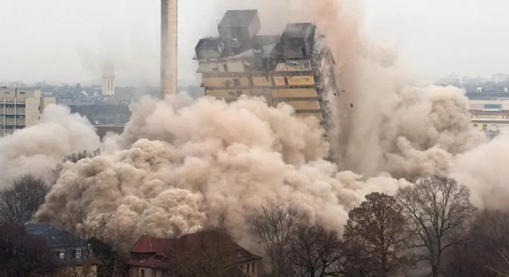 Капитал - В Германии взорван небоскреб