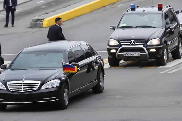 Daimler удивило наличие у Ким Чен Ына лимузинов его производства