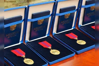 Капитал - Погибших при крушении вертолета Ми-8 наградили посмертно