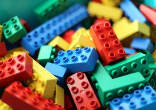 Капитал - Сколько стоит Barbie и LEGO в Казахстане и других странах