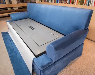 Капитал - Создан первый в мире пуленепробиваемый диван