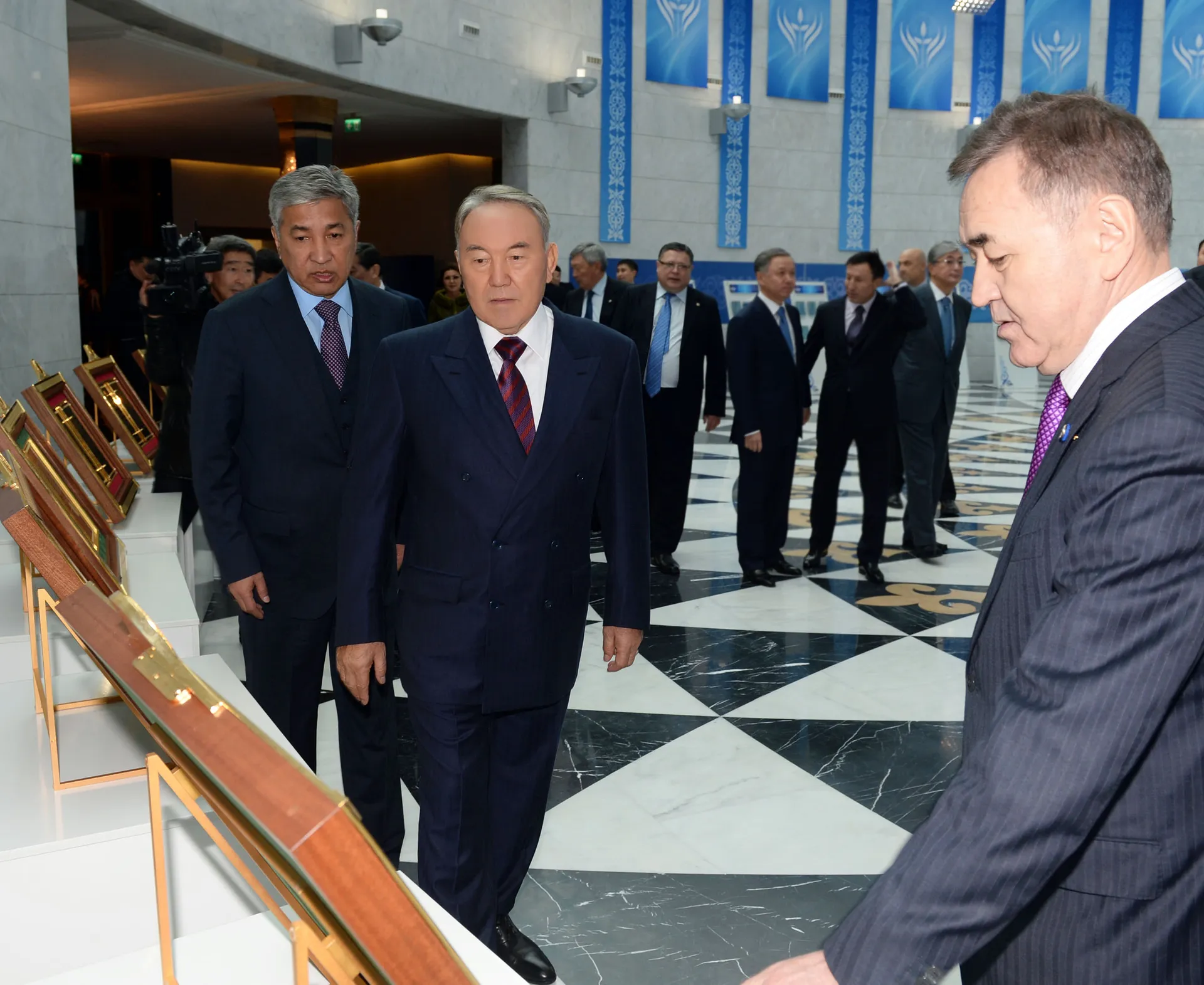 Капитал - Президент посетил новое здание Назарбаев Центра