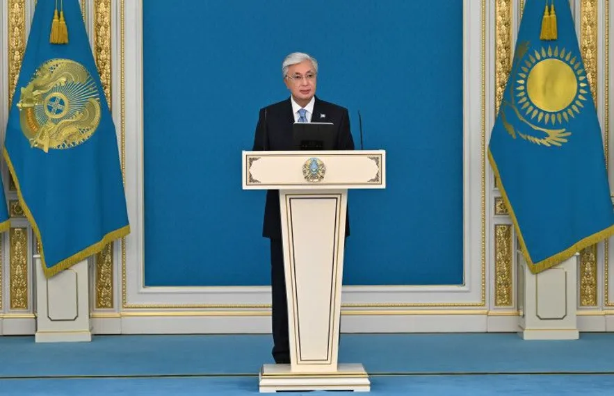 Капитал - Президент встретился с победителями и призерами международных олимпиад