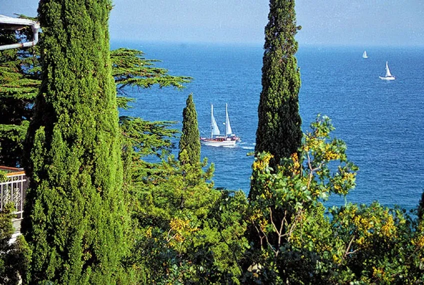 Капитал - В Украине принят закон о СЭЗ Крыма