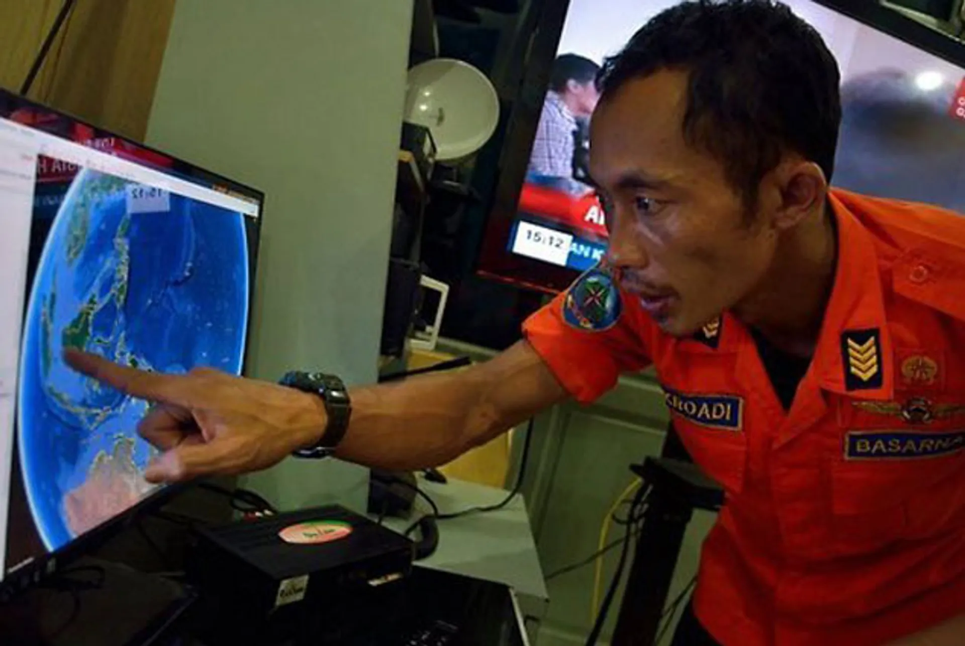 Капитал - Обнаружены обломки пропавшего самолета AirAsia