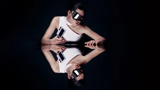 Капитал - OPPO предлагает открыть летний сезон без складок