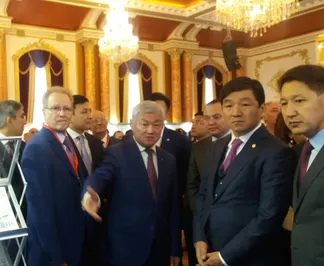 Бердыбек Сапарбаев пообещал инвесторам самые выгодные условия