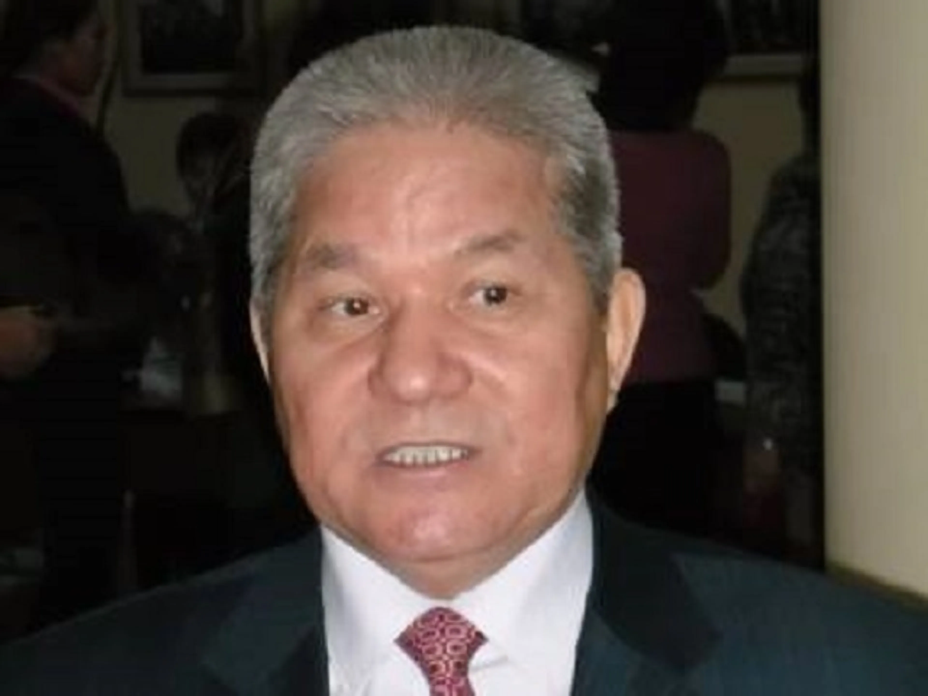 Капитал - Ректор ВУЗа Уральска заказал шкаф за $25 тыс