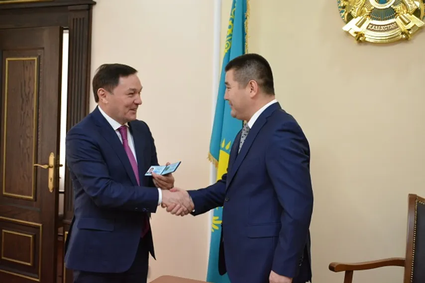 Капитал - Ермек Маржикпаев представил нового заместителя