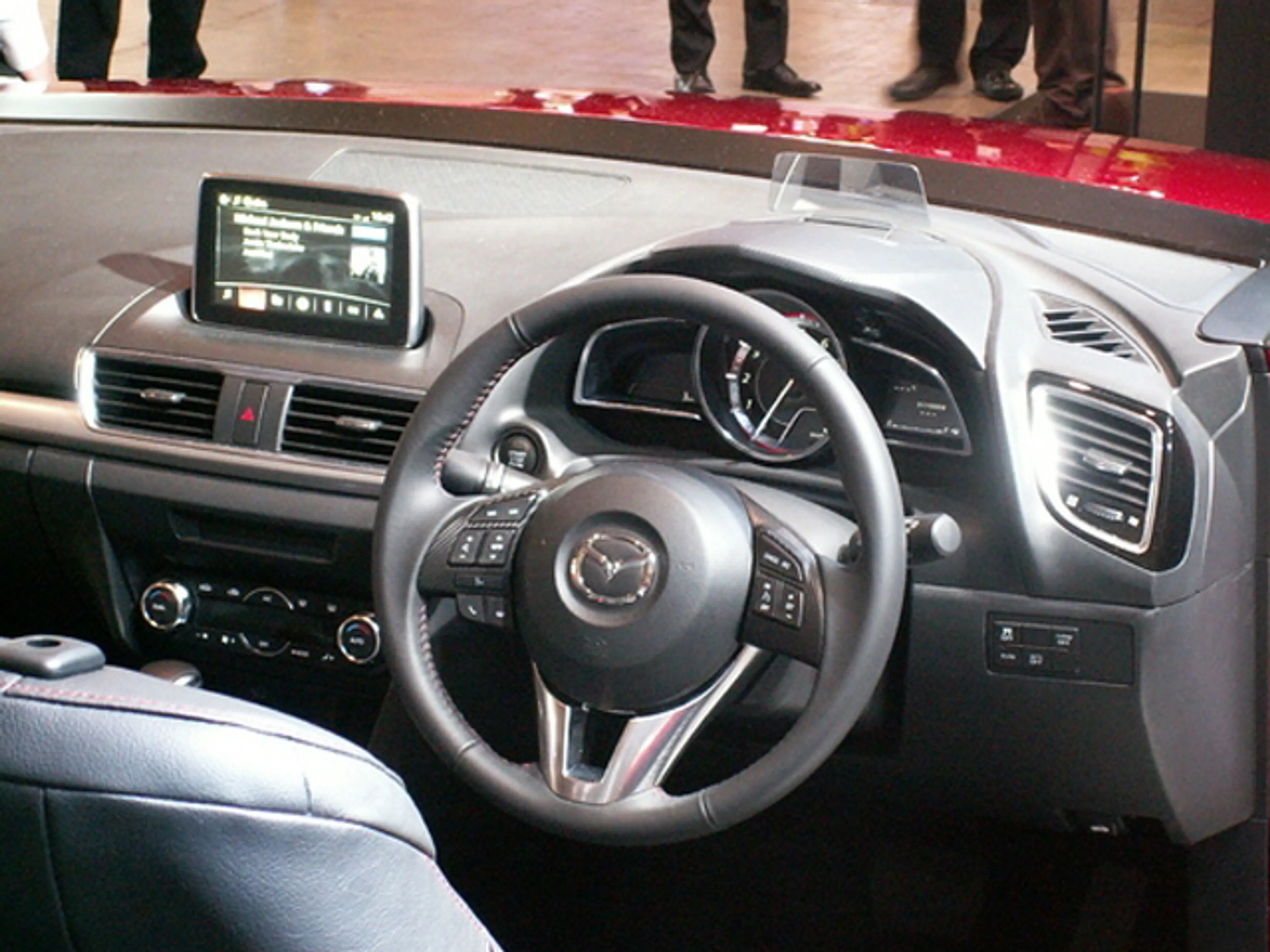 Капитал - Mazda3 получит проекционный дисплей