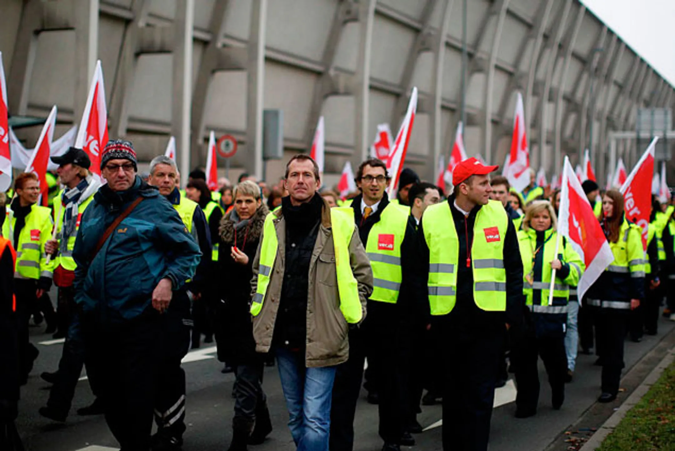Пилоты Lufthansa начали забастовку - Image Kapital.kz