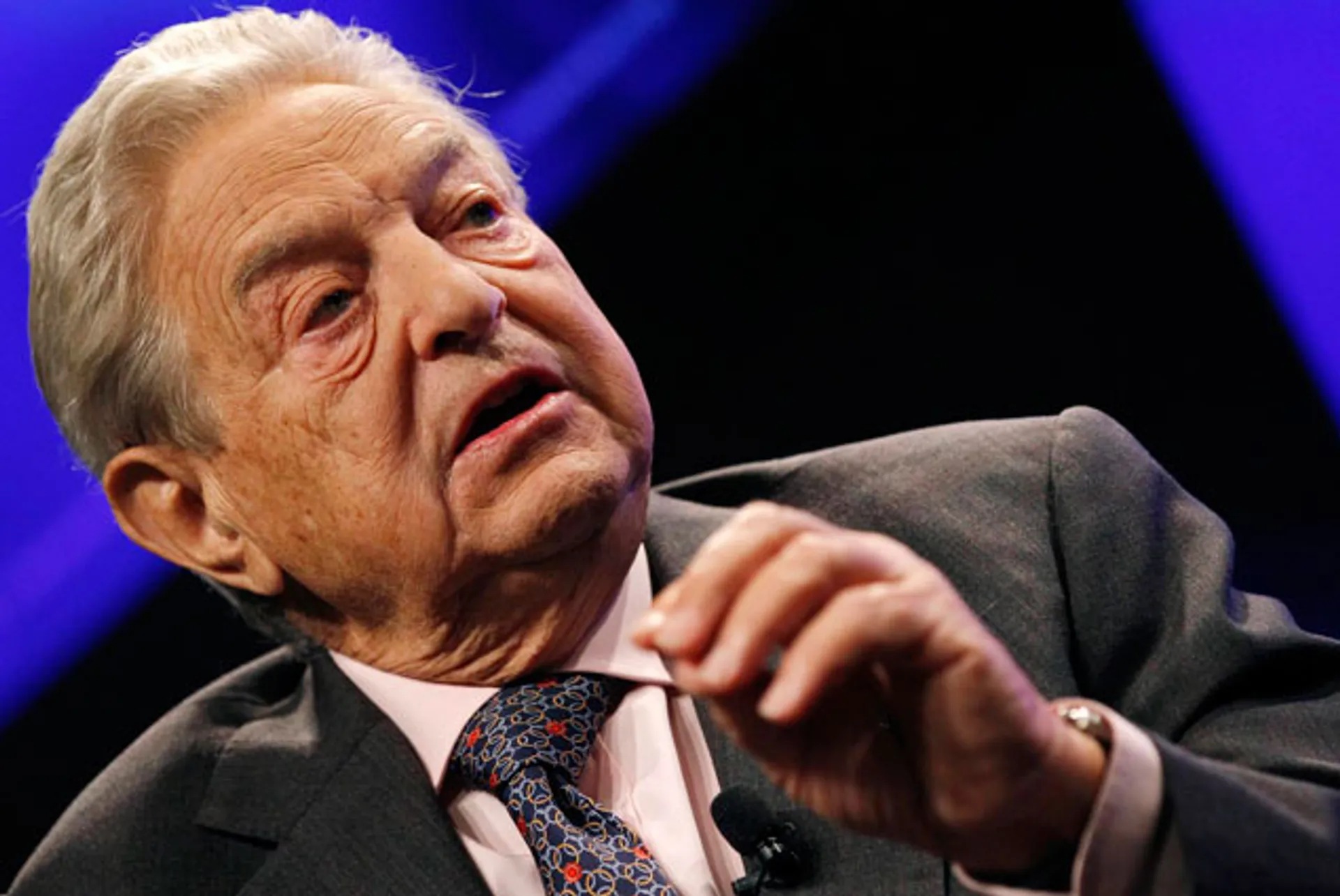 Капитал - ЕС грозит 25 лет стагнации и распад