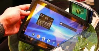 Капитал - Fujitsu показала планшет Arrows