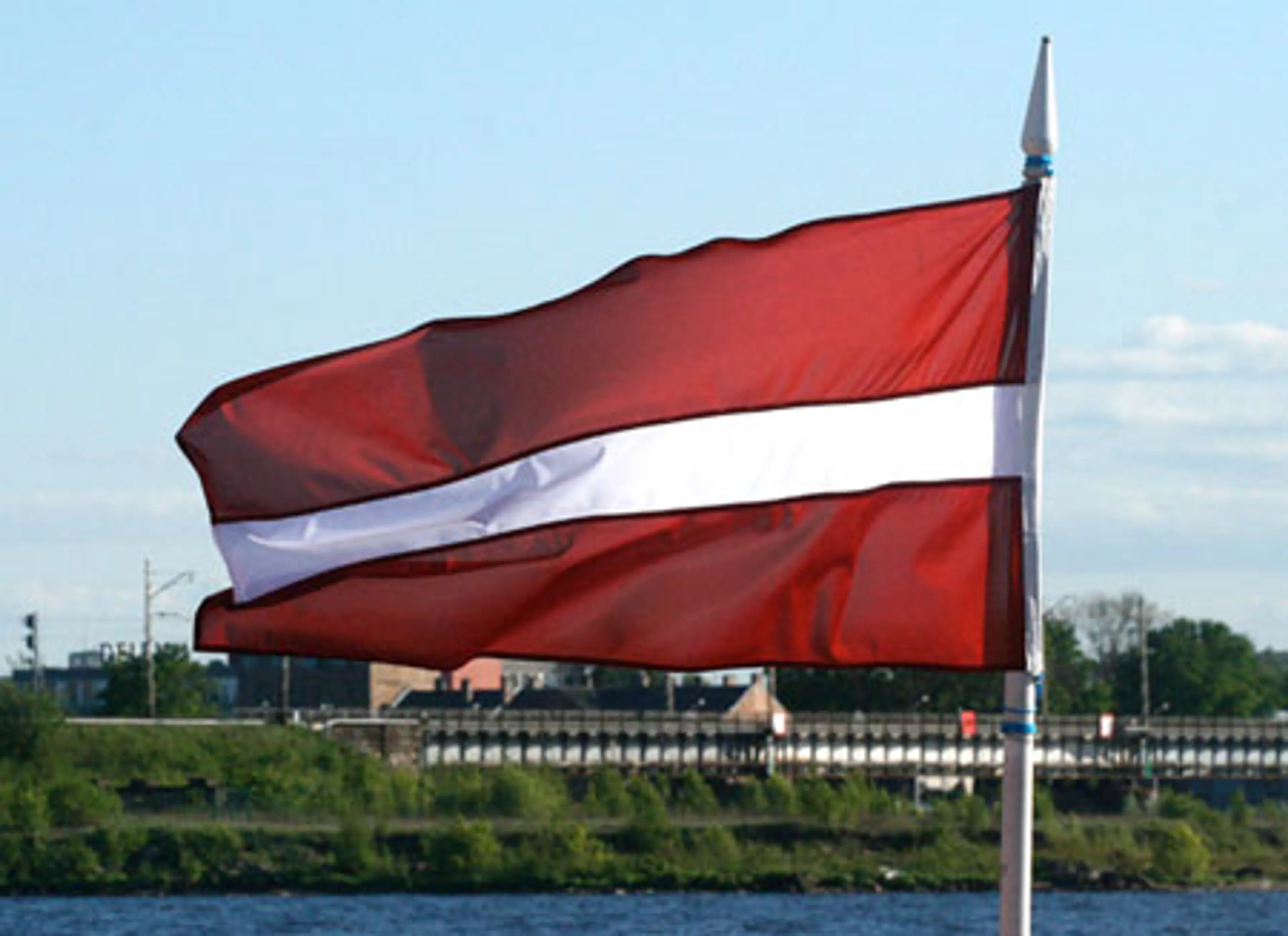 Капитал - Латвия вступит в еврозону в 2014 году