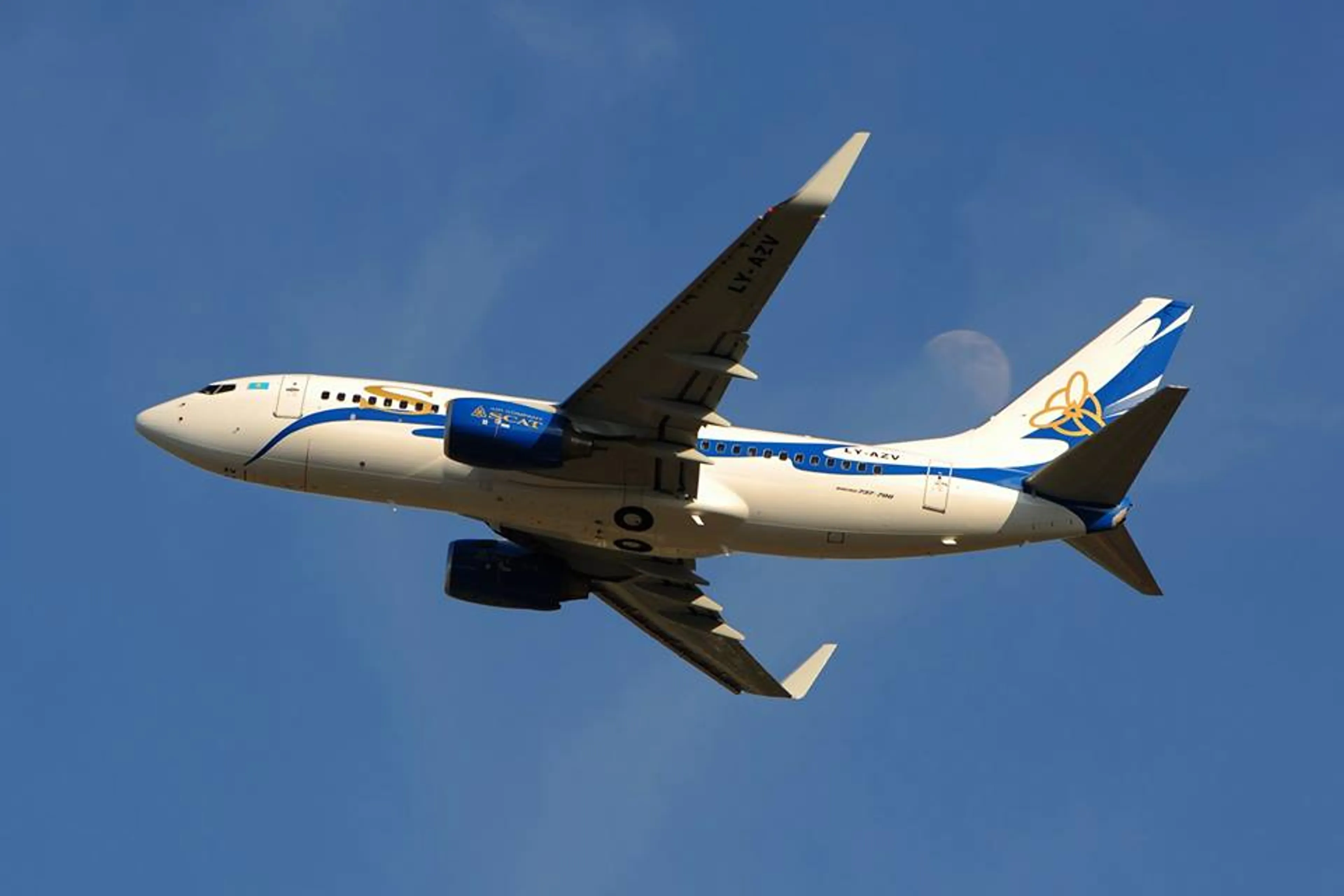 Капитал - Авиакомпания SCAT продолжает обновлять парк самолетов