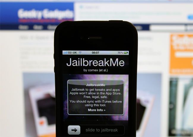 Jailbreak: решение проблем или создание угрозы   - Kapital.kz