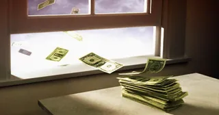 Капитал - ЦБ ухудшил прогноз по оттоку капитала из России