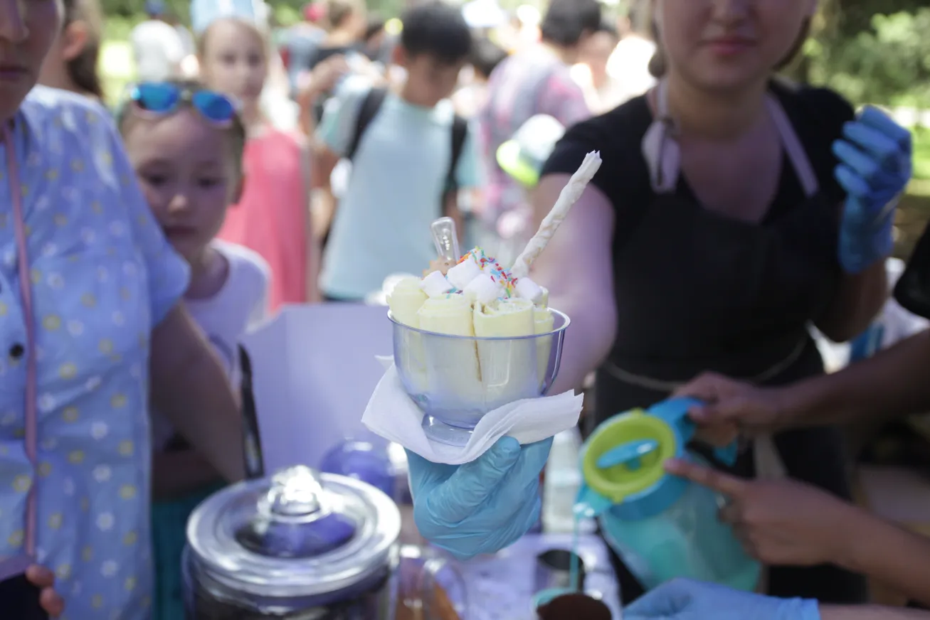 В Алматы состоялся фестиваль мороженого БалмұзDay - фото kapital.kz