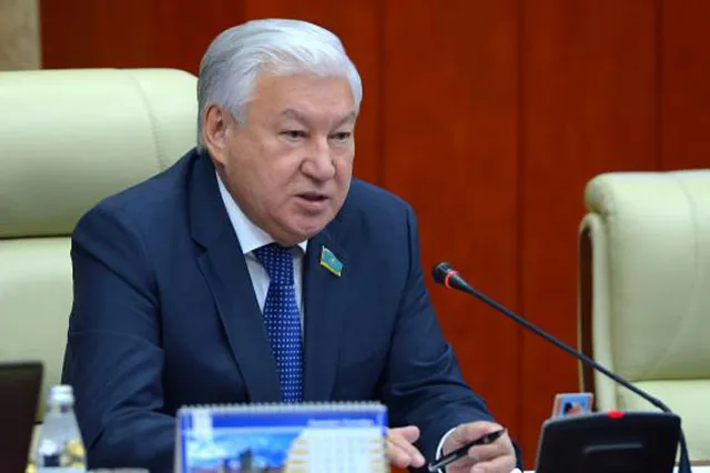 Парламент Казахстана уходит на каникулы