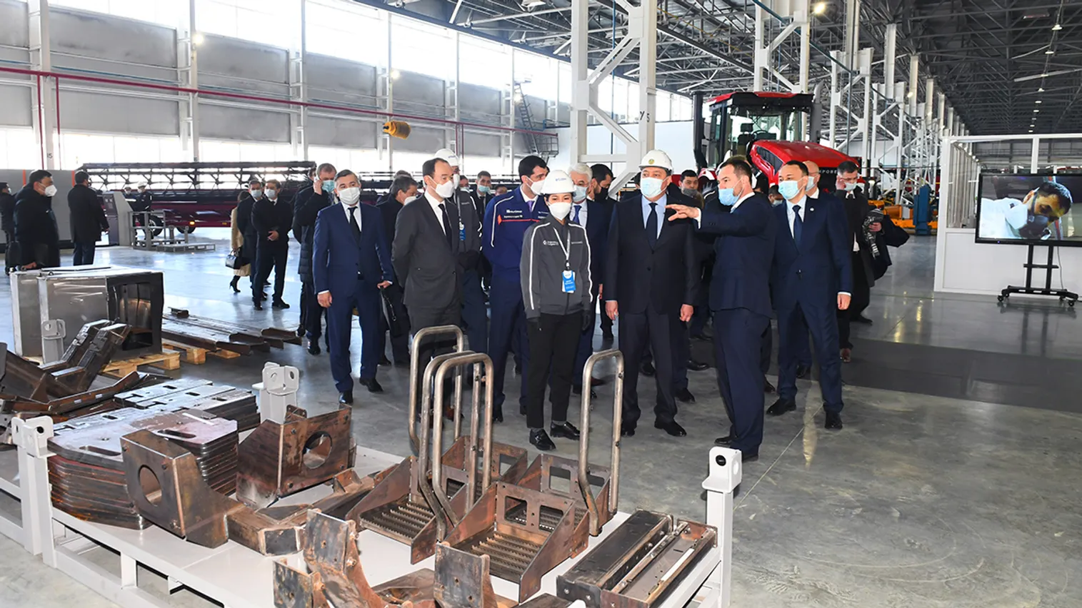 Аскар Мамин посетил предприятия Костаная - фото kapital.kz