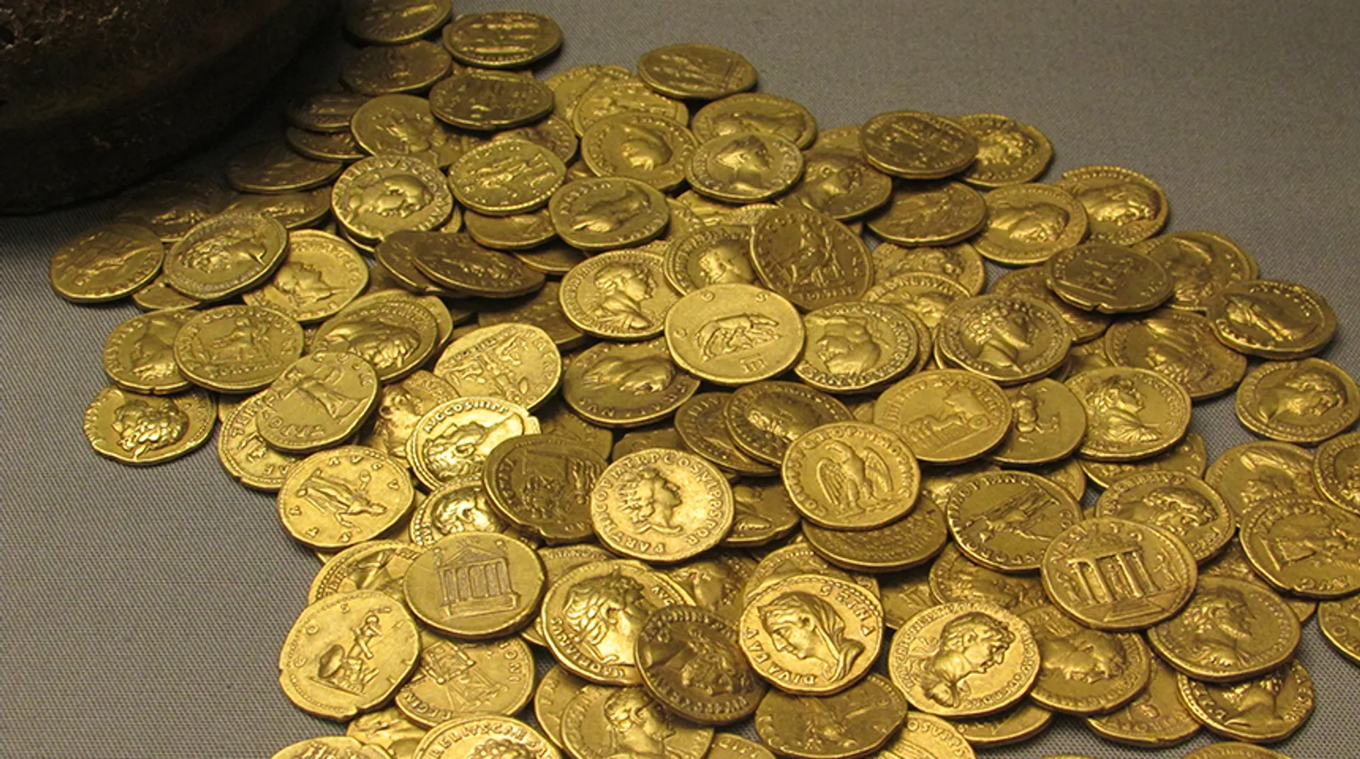 Капитал - Нумизматика в период кризиса