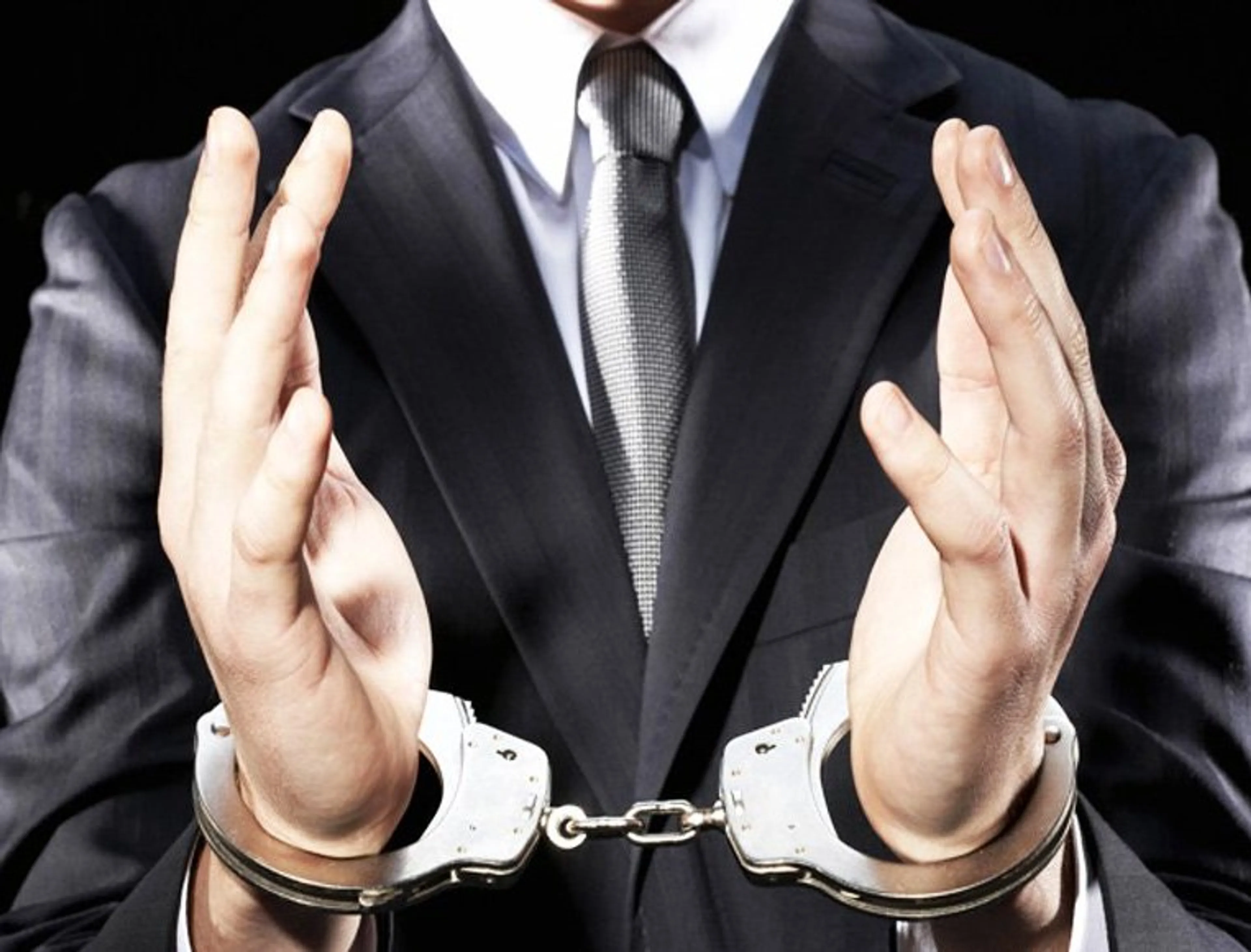 Капитал - К уголовной ответственности привлечены 656 госслужащих