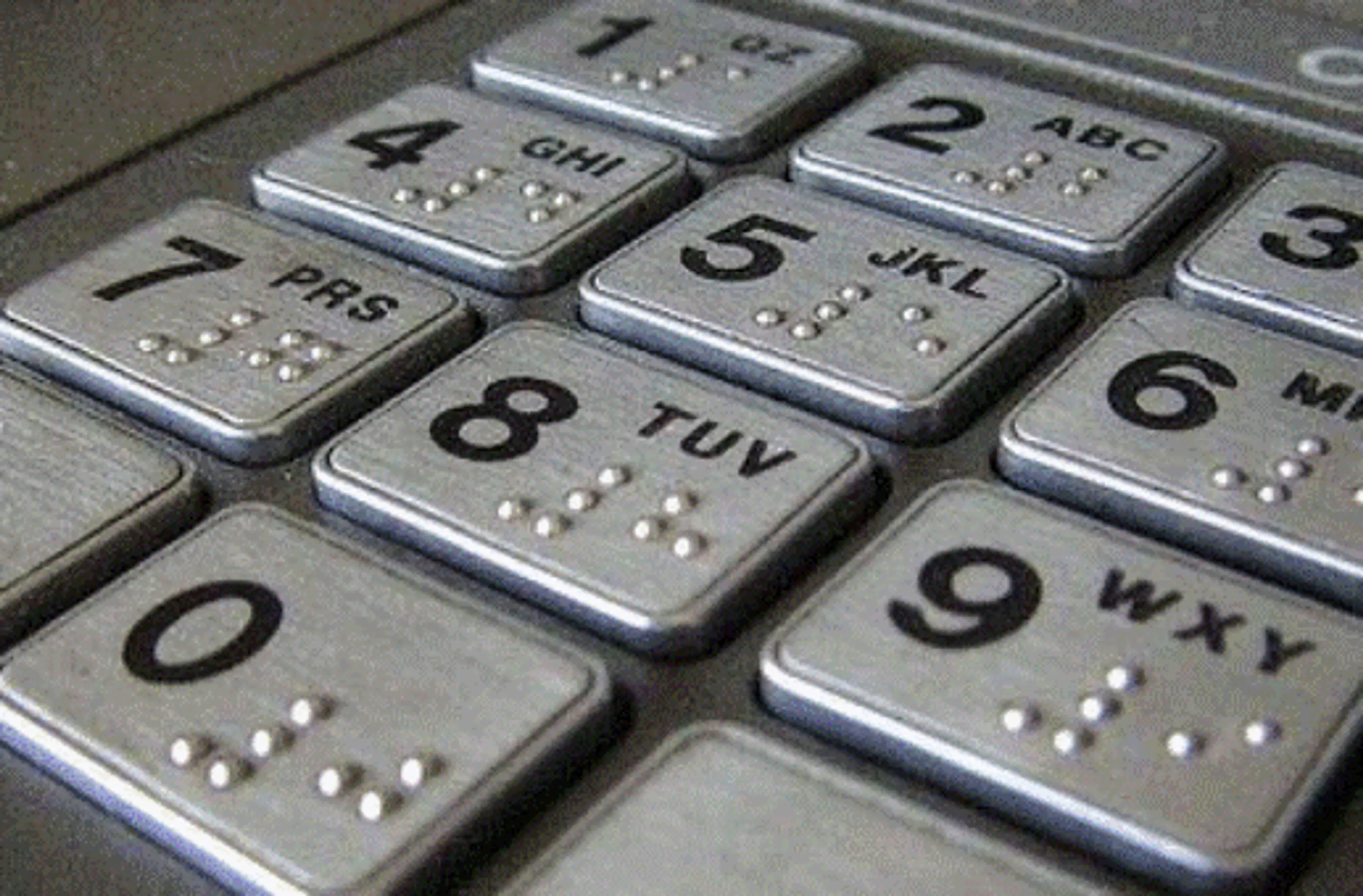 Капитал - На 10 платежных карт в РК совершается всего 6 операций