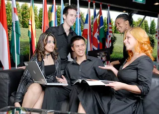 Капитал - Разумом на Запад, сердцем на Восток